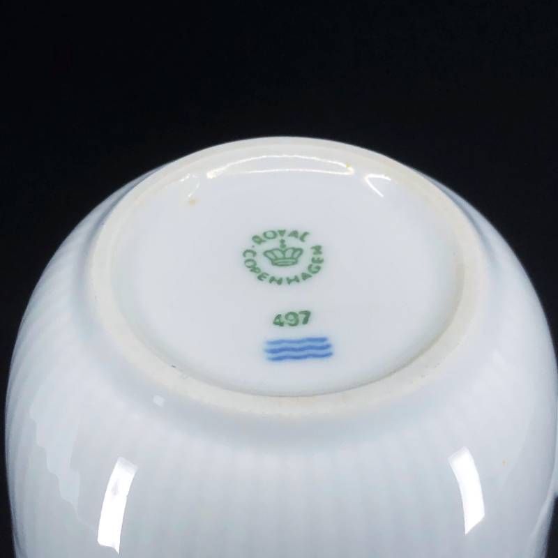 【訳あり・売り切り】Royal Copenhagen ロイヤルコペンハーゲン/フルーテッド シグネチャー マグカップ/陶器/ホワイト・ブルー