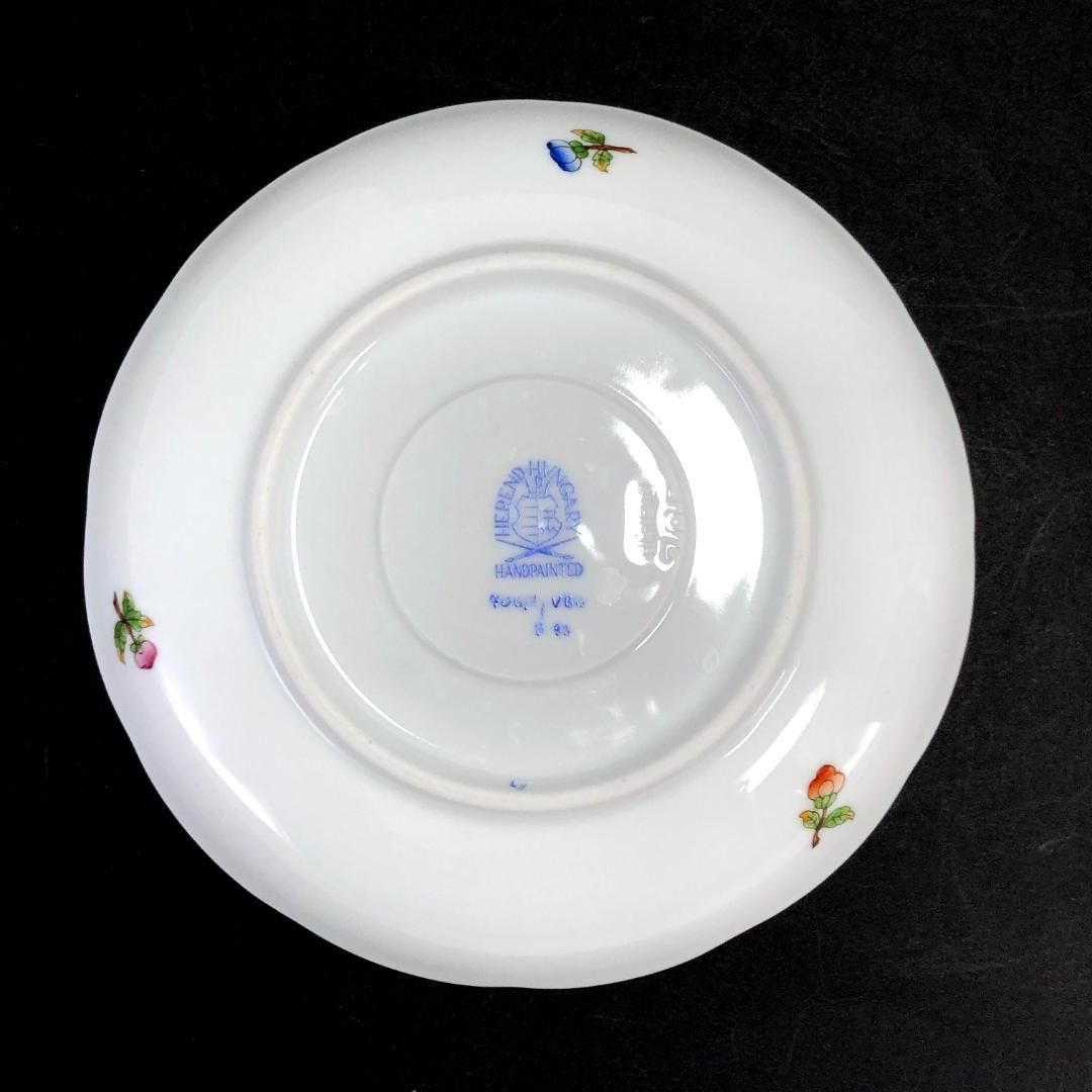 【訳あり・売り切り】HEREND ヘレンド/ヴィクトリア・ブーケ コーヒー カップ&ソーサー/HV3/花 蝶/金彩/陶器/ホワイト