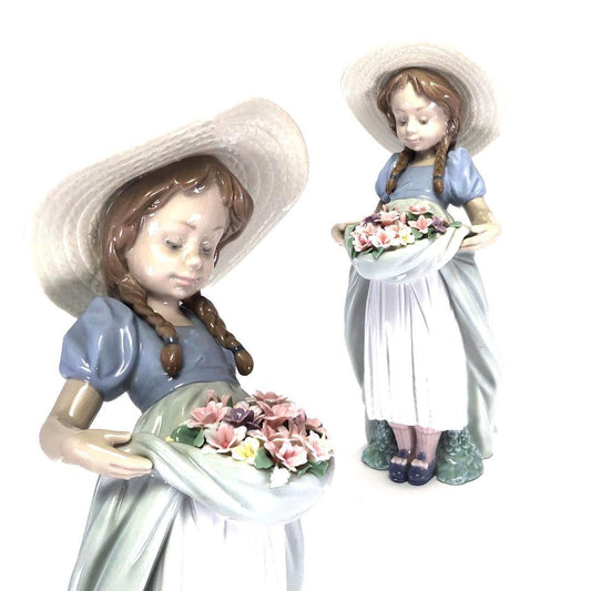 LLADRO リヤドロ／たくさん摘めたよ／6756 ／陶器／マルチカラー