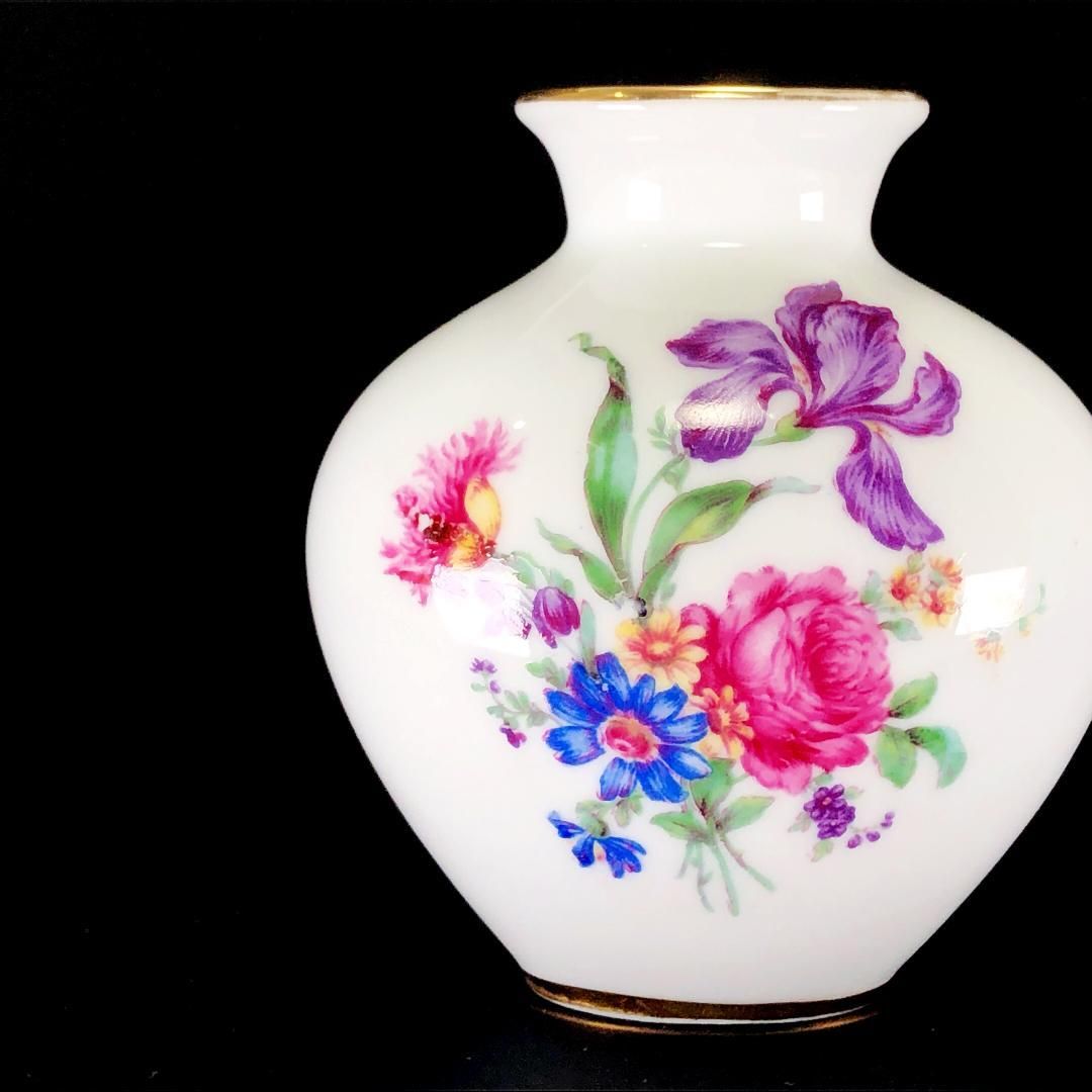 【美品】Hackefors ハッケフォーシュ／商フラワーベース 花瓶／陶器／花・フローラル／ホワイト