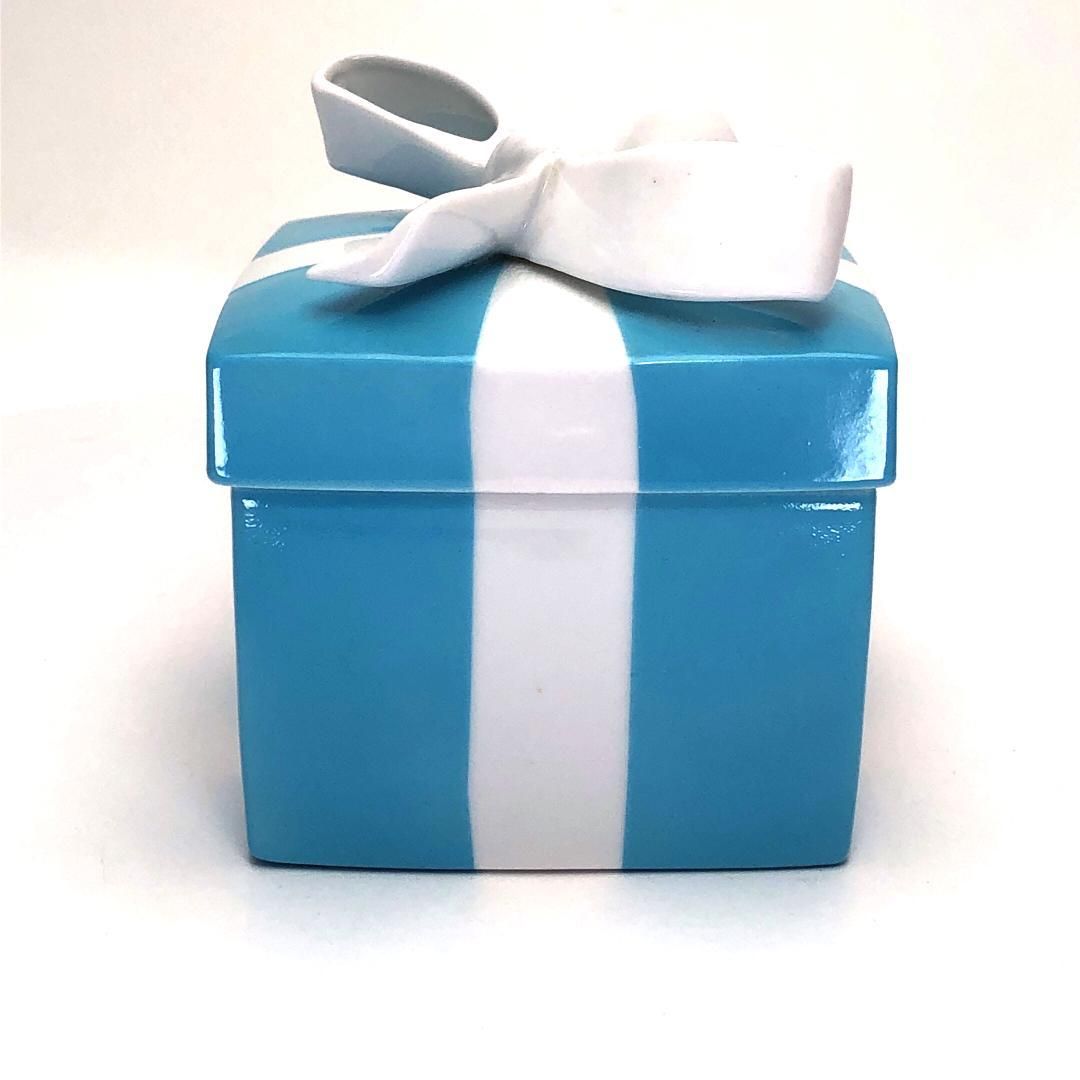 【訳あり・売り切り・ラージサイズ・箱付】Tiffany ティファニー／ラージサイズ ブルーボックス 小物入れ／陶器／ブルー・ホワイト