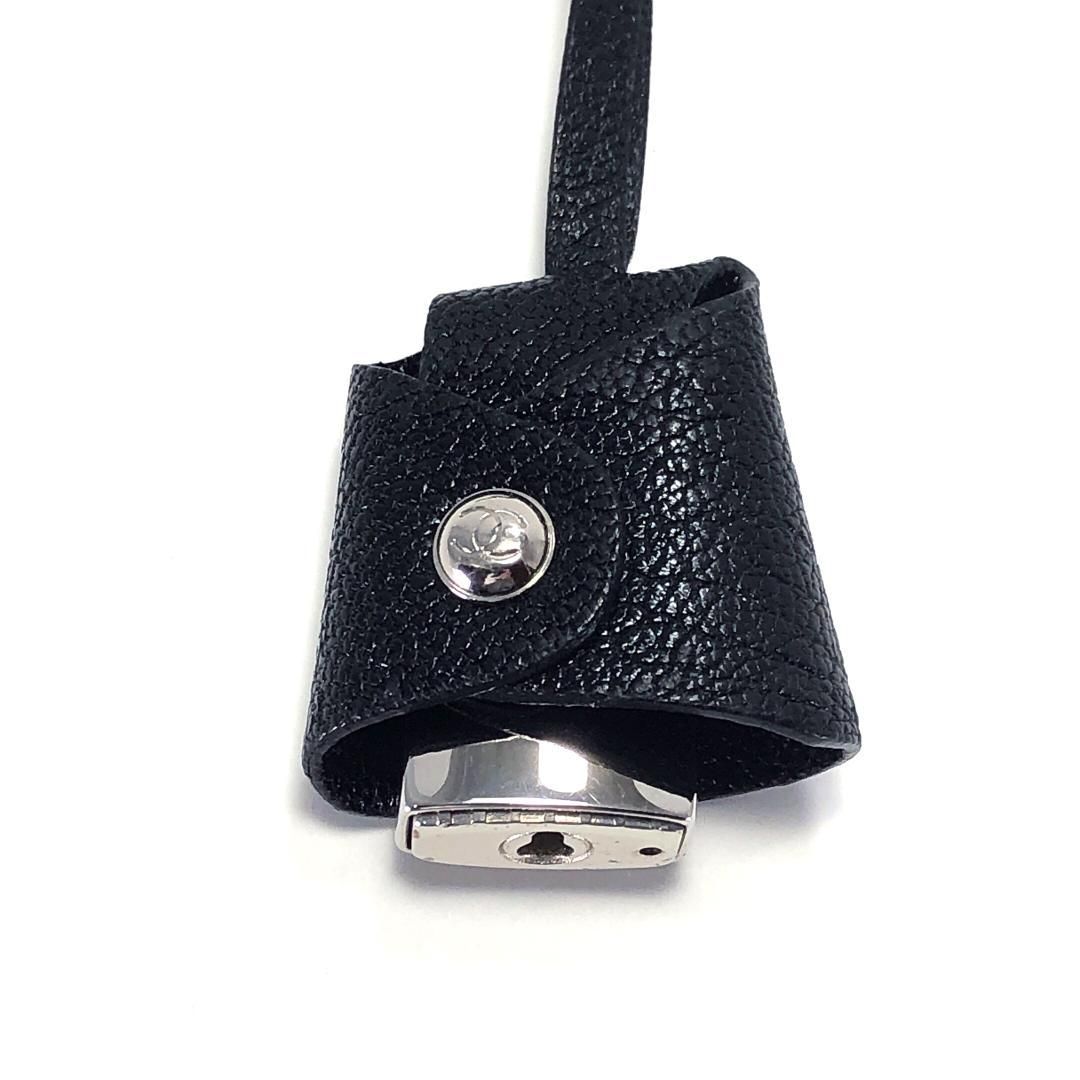 【美品】CHANEL シャネル／ココマーク カデナ キー & クロシェット 南京錠 鍵 ケース／レザー・メタル／ブラック・シルバー