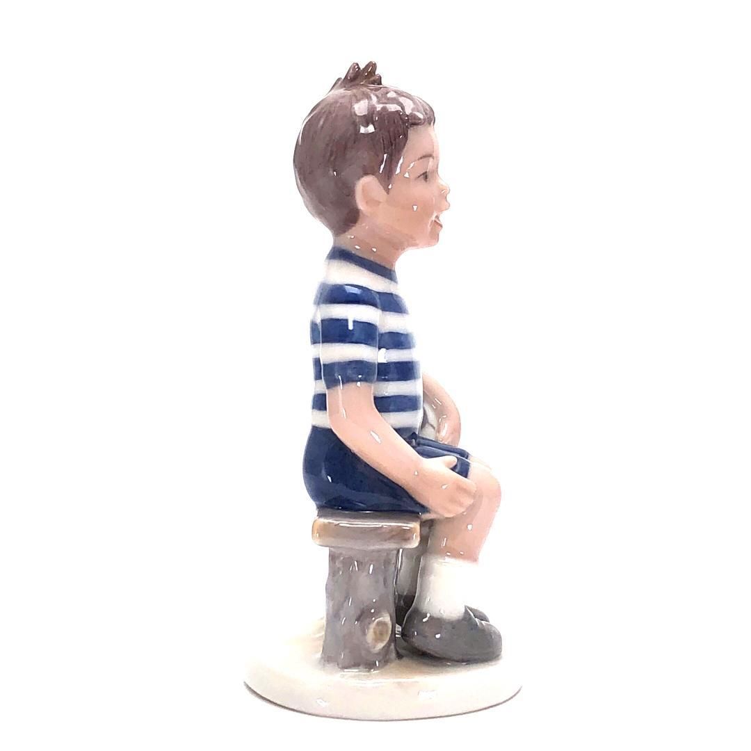 【美品・箱付き】Royal Copenhagen イヤルコペンハーゲン／男の子 ミレニアム フィギュリン／陶器／マルチカラー