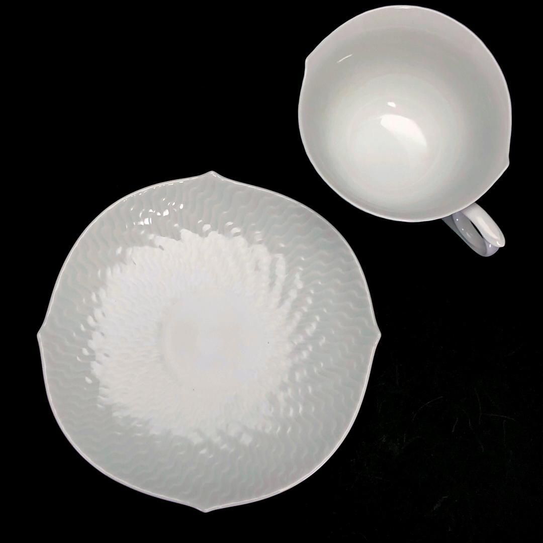 【美品】meissen マイセン／波の戯れ ペア ティー カップ&ソーサー／陶器／ホワイト