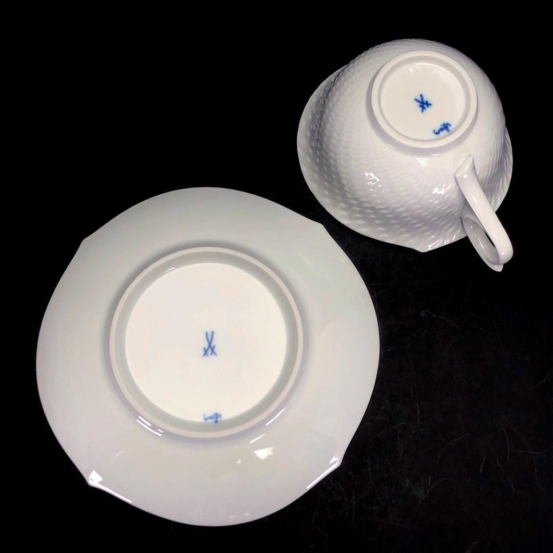 【美品】meissen マイセン／波の戯れ ペア ティー カップ&ソーサー／陶器／ホワイト