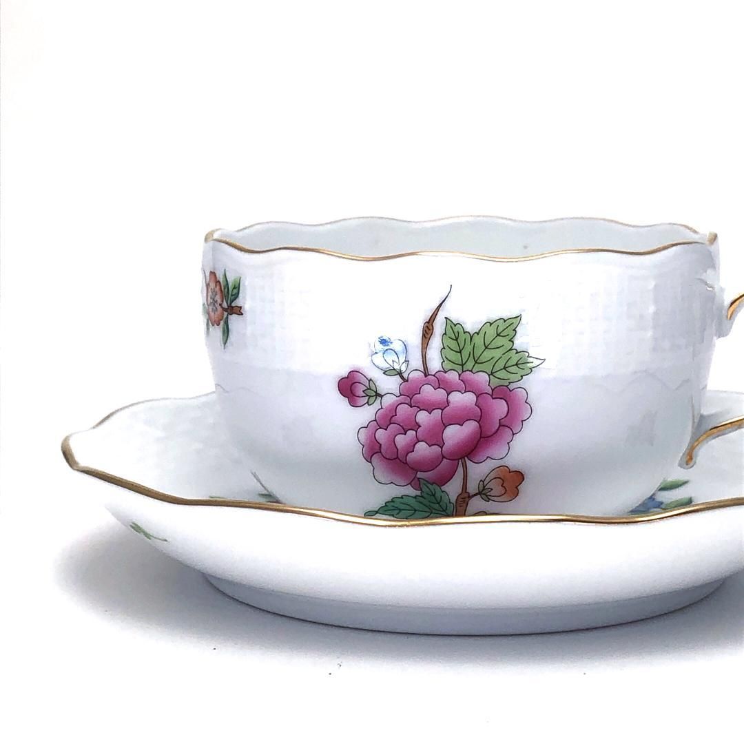 【美品】Herend ヘレンド／ETON イートン ティー カップ&ソーサー／金彩／花・フローラル／陶器／ホワイト・マルチカラー