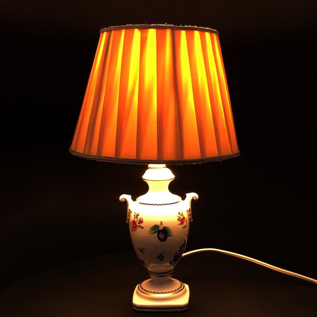 【訳あり・稼働・売り切り品】Richard Ginori リチャードジノリ／イタリアアンフルーツ テーブルランプ／陶器／ホワイト・マルチカラー