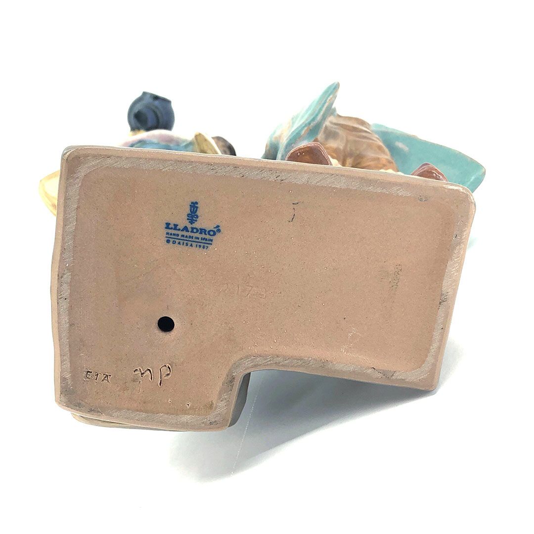 【美品】LLADRO リヤドロ／おーい、ここだよ フィギュリン／2173／陶器／マルチカラー