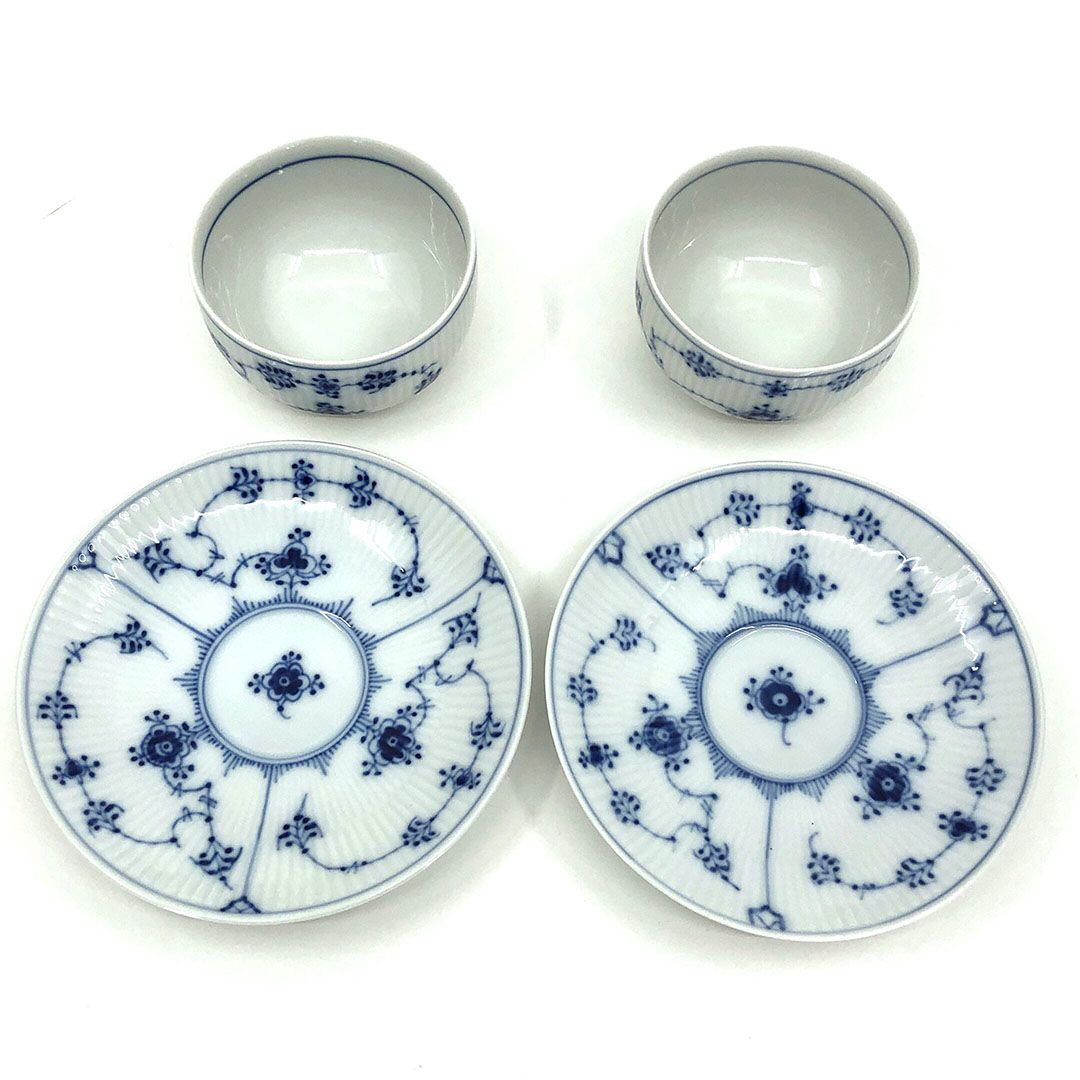 【美品】Royal Copenhagen ロイヤルコペンハーゲン／ブルーフルーテッド プレイン ペア カップ＆ソーサー 湯飲み 2客／陶器／ホワイト