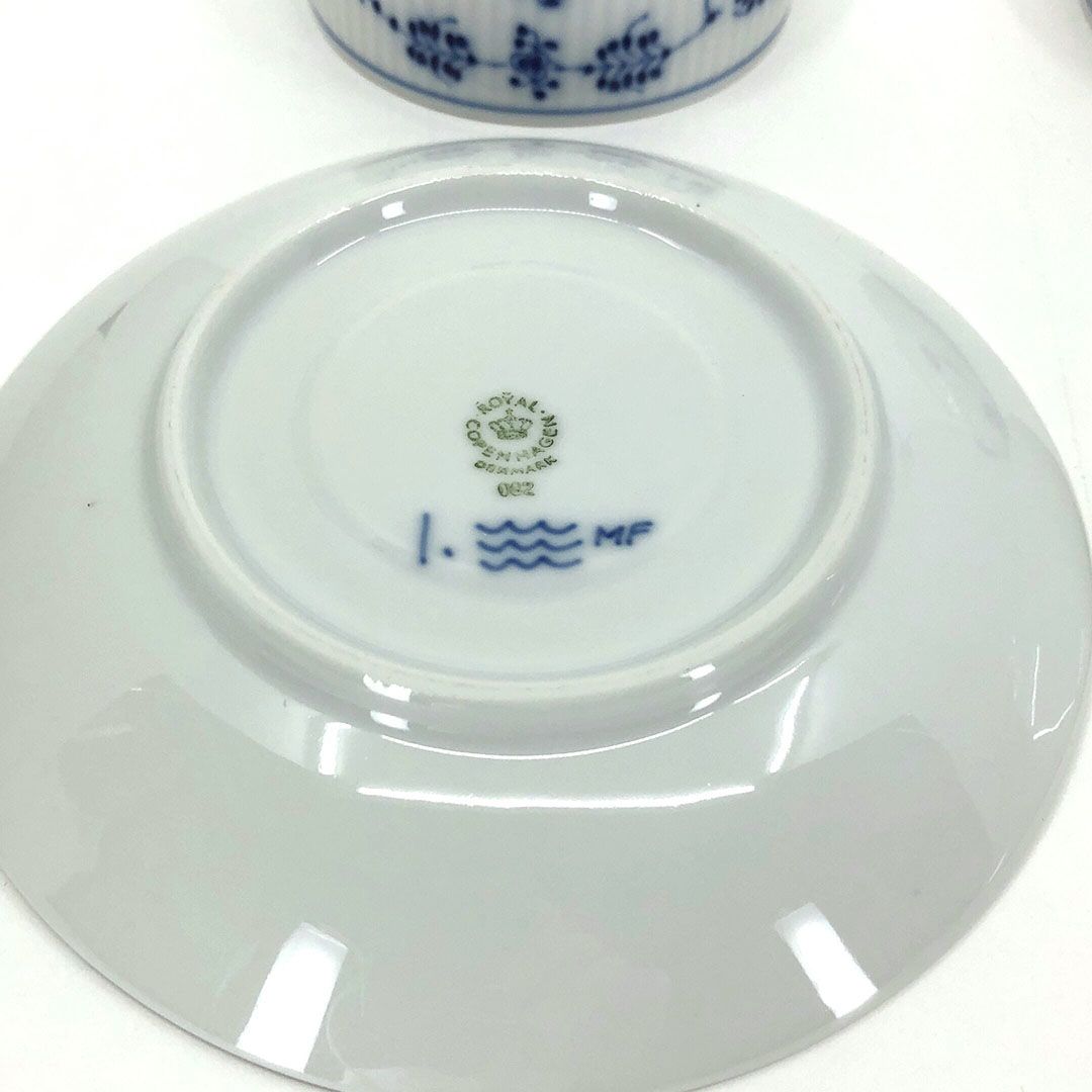 【美品】Royal Copenhagen ロイヤルコペンハーゲン／ブルーフルーテッド プレイン ペア カップ＆ソーサー 湯飲み 2客／陶器／ホワイト
