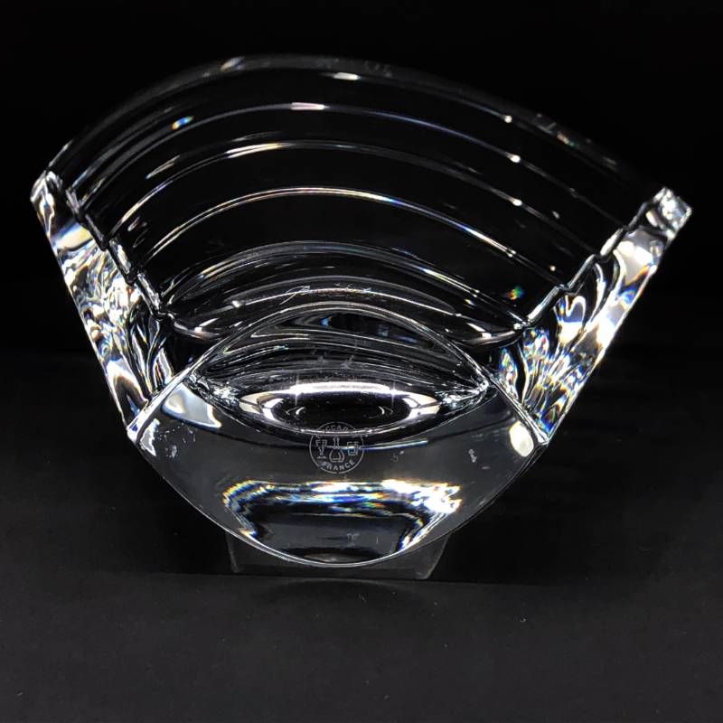 【美品・箱付き】Baccarat バカラ／ウェーブ フラワーベース 花瓶／クリスタルグラス／クリア／BC547