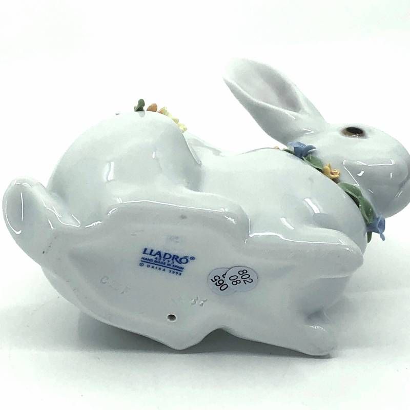 【美品】LLADRO リヤドロ／花飾りの白うさぎ II フィギュリン／陶器／マルチカラー