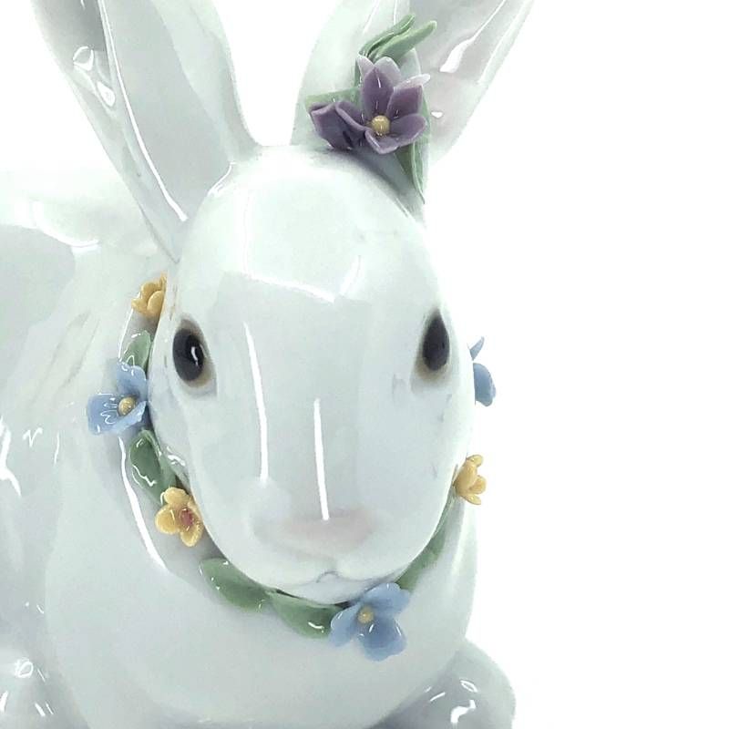 【美品】LLADRO リヤドロ／花飾りの白うさぎ II フィギュリン／陶器／マルチカラー