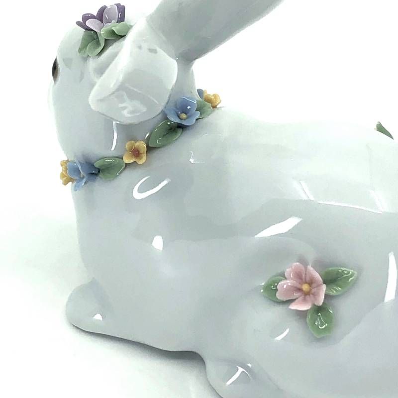 【美品】LLADRO リヤドロ／花飾りの白うさぎ II フィギュリン／陶器／マルチカラー