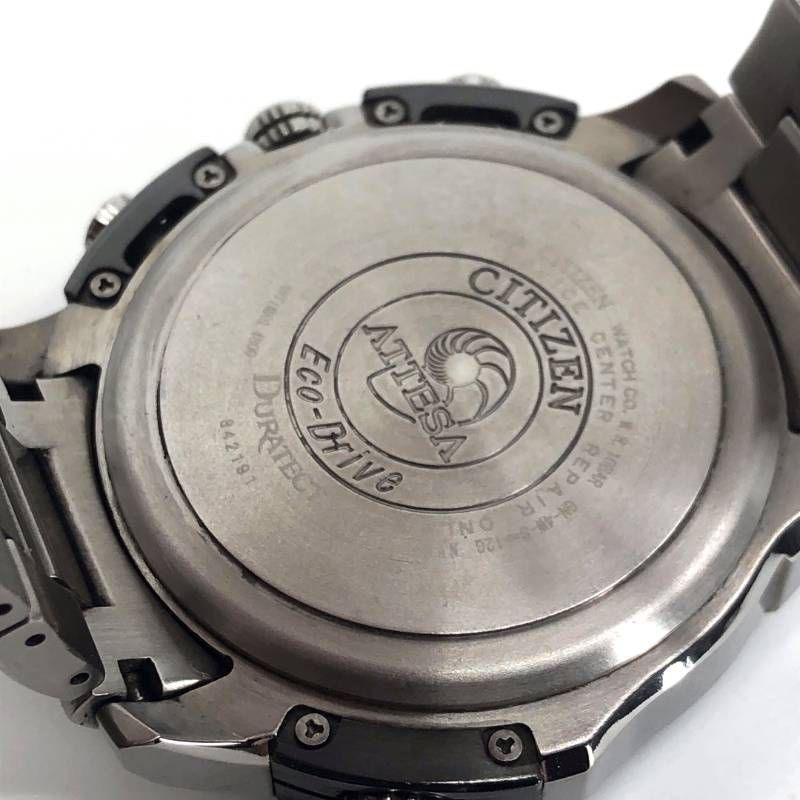 【美品・箱・取説・コマ付き】CITIZEN シチズン／エコドライブ U680-T013252／ソーラークォーツ／チタン／シルバー・ブラック