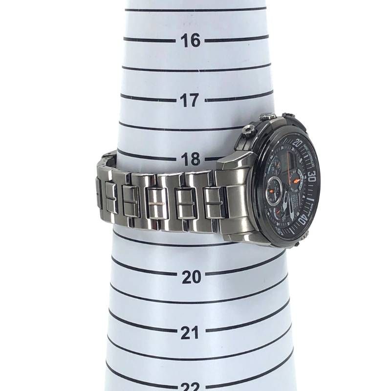 【美品・箱・取説・コマ付き】CITIZEN シチズン／エコドライブ U680-T013252／ソーラークォーツ／チタン／シルバー・ブラック