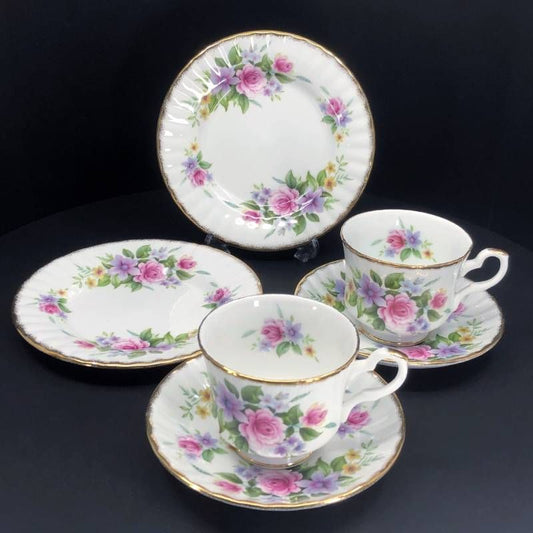 Royal Stafford ロイヤルスタッフォード／カップ＆ソーサー（2客）・プレート（小 2枚） セット／陶器／ホワイト・ピンク・パープル