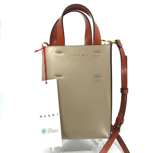 【美品】MARNI マルニ／ミュゼオ ナノ バイカラー 2way ショルダーバッグ SHMP0050Y0 ／レザー／ベージュ・ディープグリーン