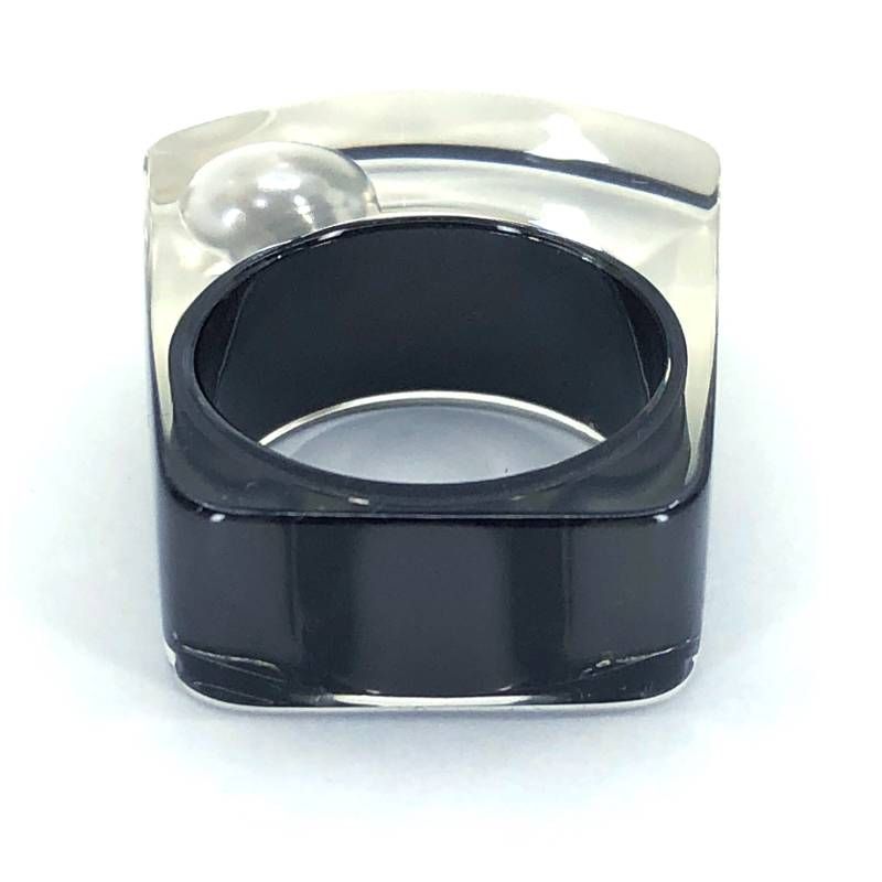 【美品】JUTIQU ジュティク／樹脂 リング 指輪／12号／樹脂・樹脂パール／クリア・ブラック・ホワイト