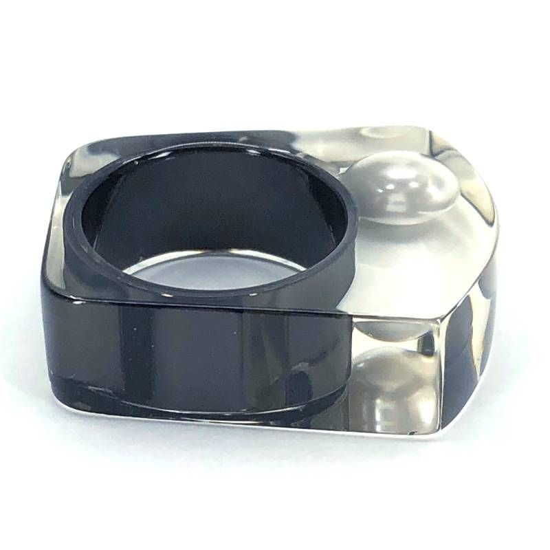 【美品】JUTIQU ジュティク／樹脂 リング 指輪／12号／樹脂・樹脂パール／クリア・ブラック・ホワイト
