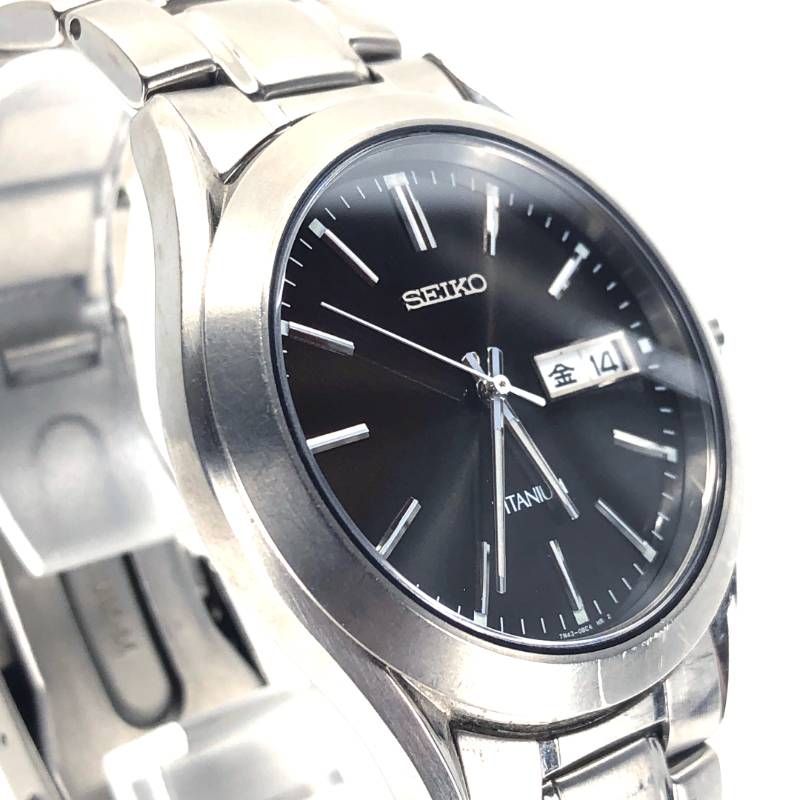 SEIKO セイコー／7N43-0AN0／クォーツ／チタン／シルバー・ブラック