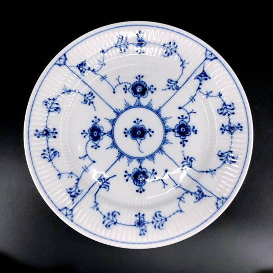 【美品】Royal Copenhagen ロイヤルコペンハーゲン／ブルーフルーテッド プレイン ペア プレート 皿 2枚 セット／19.5cm／陶器／ホワイト・ブルー／M03049