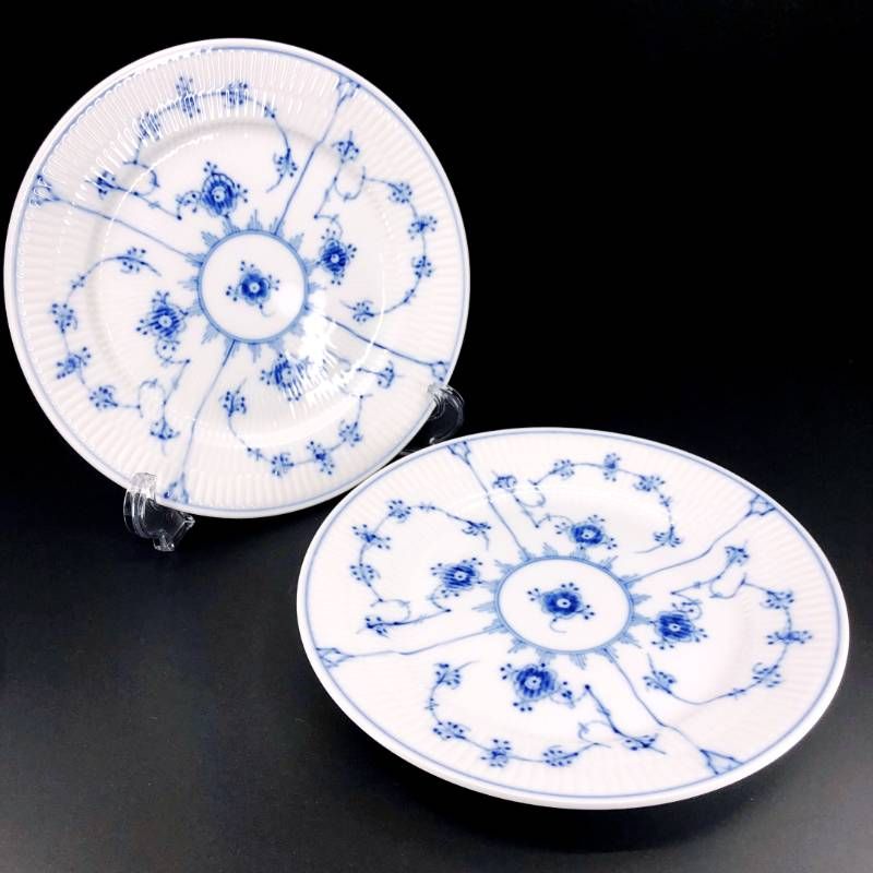 【美品】Royal Copenhagen ロイヤルコペンハーゲン／ブルーフルーテッド プレイン ペア プレート 皿 2枚 セット／19.5cm／陶器／ホワイト・ブルー／M03050
