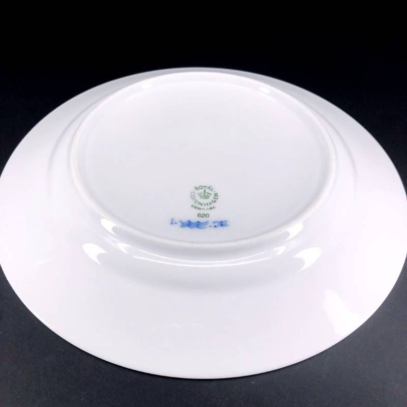 【美品】Royal Copenhagen ロイヤルコペンハーゲン／ブルーフルーテッド プレイン ペア プレート 皿 2枚 セット／19.5cm／陶器／ホワイト・ブルー／M03050