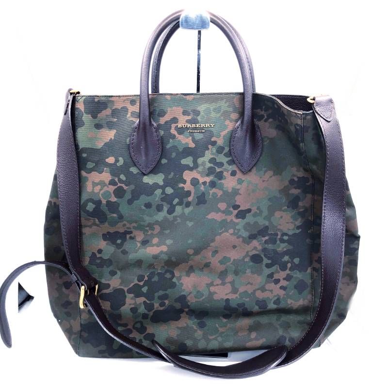【美品】BURBERRY バーバリー／迷彩 カモフラージュ 2way トートバッグ／プローサム レザー・キャンバス／カモフラ・グリーン・ブラック