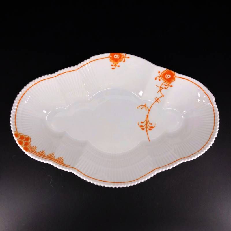 【美品】Royal Copenhagen ロイヤルコペンハーゲン／カラーエレメンツ オレンジ オーバルディッシュ／23cm／陶器／ホワイト・オレンジ