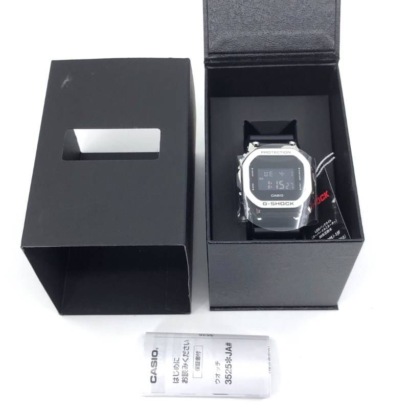 【美品・ケース・取説付き】CASIO カシオ／G-SHOCK GM-5600U-1JF／クォーツ／樹脂・ステンレス／ブラック・シルバー