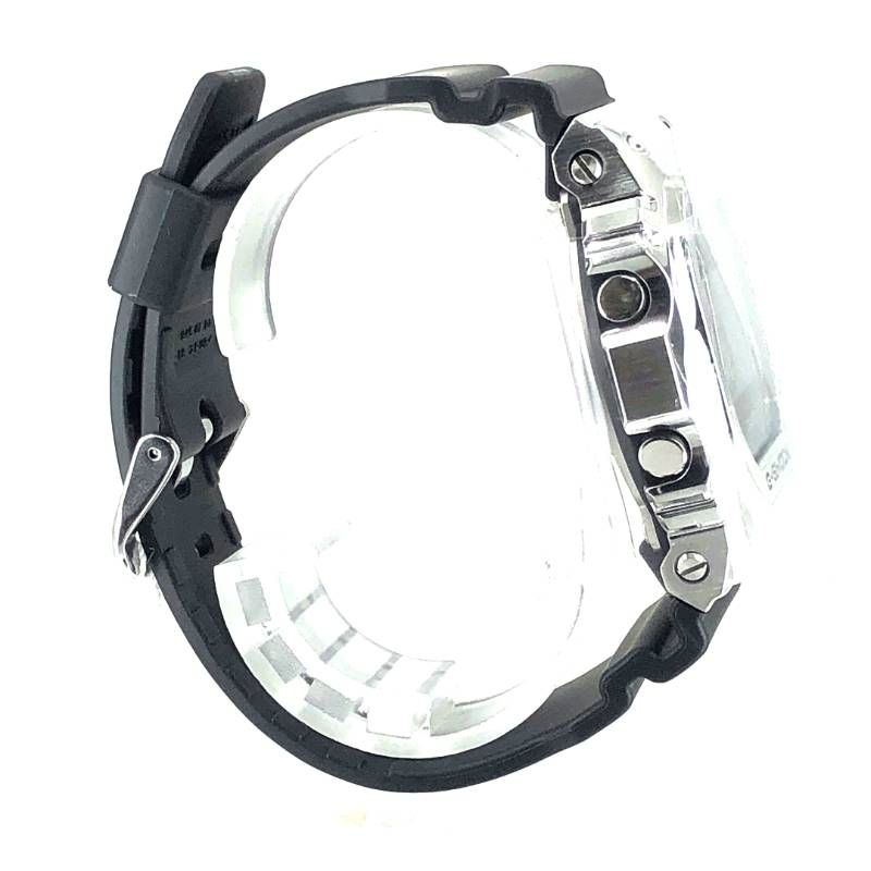 【美品・ケース・取説付き】CASIO カシオ／G-SHOCK GM-5600U-1JF／クォーツ／樹脂・ステンレス／ブラック・シルバー