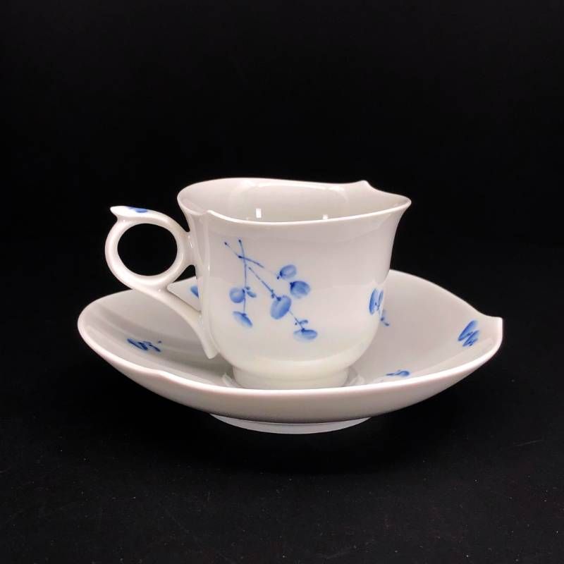 【訳あり・売り切り・美品】MEISSEN マイセン／青い花 モカ カップ＆ソーサー／陶器／ホワイト・ブルー