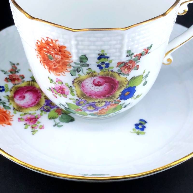 【美品】HEREND ヘレンド／ブーケ コーヒー カップ＆ソーサー／金彩／陶器／ホワイト・マルチカラー・ゴールド