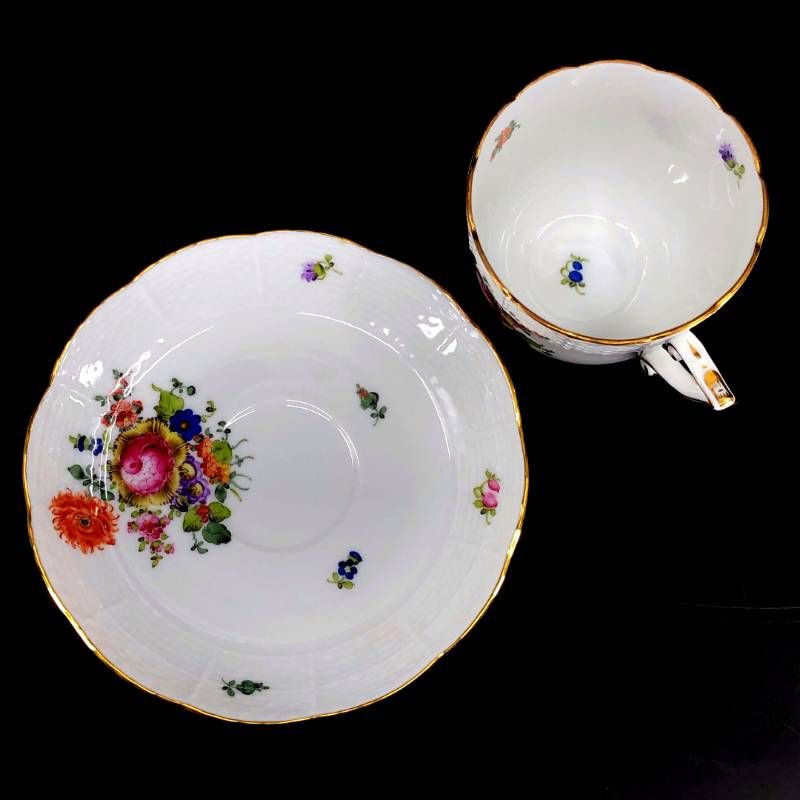 【美品】HEREND ヘレンド／ブーケ コーヒー カップ＆ソーサー／金彩／陶器／ホワイト・マルチカラー・ゴールド