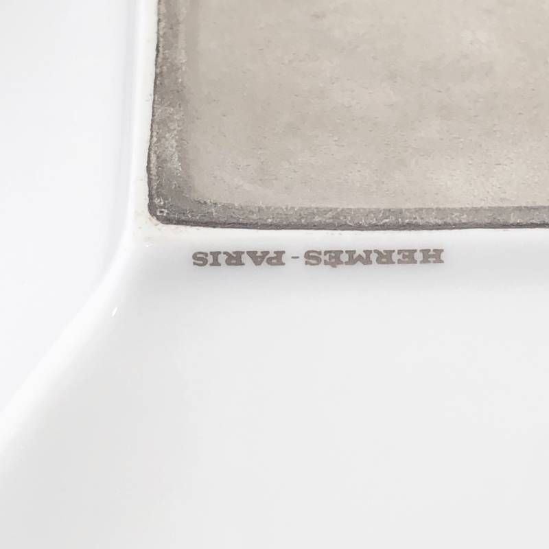 【美品】HERMES エルメス／シェーヌダンクル プラチナ アッシュトレイ 灰皿／陶器／ホワイト・シルバー
