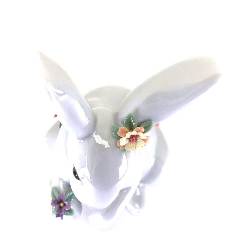 【美品・箱付き】LLADRO リヤドロ／花飾りの白うさぎ フィギュリン／陶器／マルチカラー