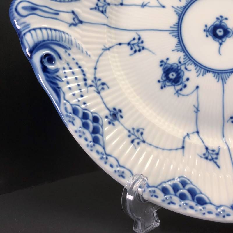 【美品】Royal Copenhagen ロイヤルコペンハーゲン／ブルーフルーテッド ハーフレース ケーキディッシュ プレート 大皿 耳付／31cm／陶器／ホワイト・ブルー