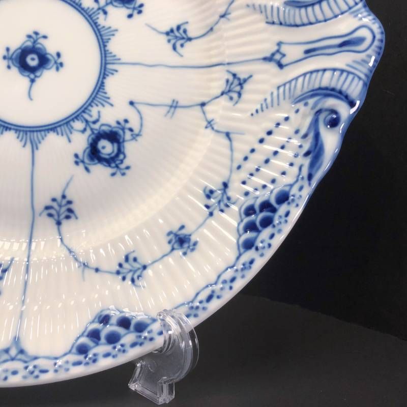 【美品】Royal Copenhagen ロイヤルコペンハーゲン／ブルーフルーテッド ハーフレース ケーキディッシュ プレート 大皿 耳付／31cm／陶器／ホワイト・ブルー