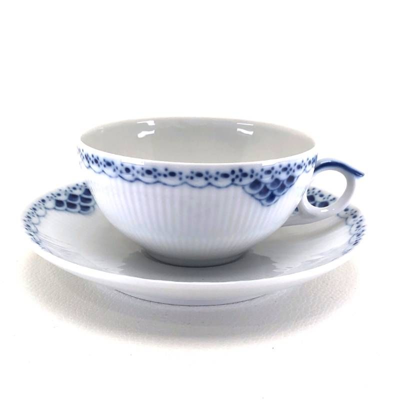 【美品・箱付き】Royal Copenhagen ロイヤルコペンハーゲン／プリンセス ティー カップ&ソーサー／陶器／ホワイト・ブルー