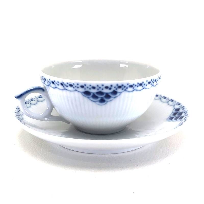 【美品・箱付き】Royal Copenhagen ロイヤルコペンハーゲン／プリンセス ティー カップ&ソーサー／陶器／ホワイト・ブルー