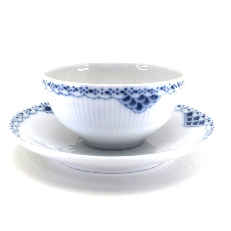 【美品・箱付き】Royal Copenhagen ロイヤルコペンハーゲン／プリンセス ティー カップ&ソーサー／陶器／ホワイト・ブルー