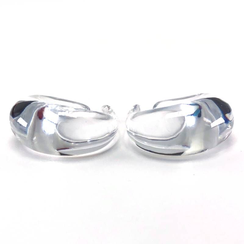 【美品・箱・保管袋付き】Baccarat バカラ／イヤーカフ イヤリング ／クリスタルグラス／クリア／BC638
