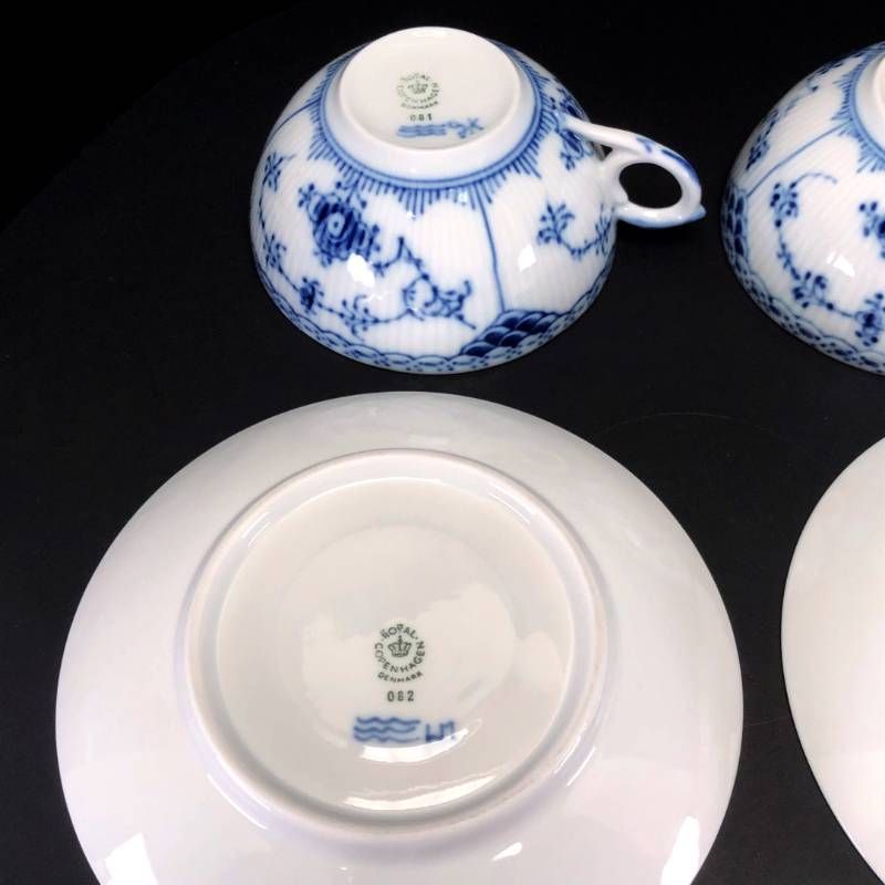 【美品】Royal Copenhagen ロイヤルコペンハーゲン／ブルーフルーテッド ハーフレース ペア カップ＆ソーサー／陶器／ホワイト・ブルー