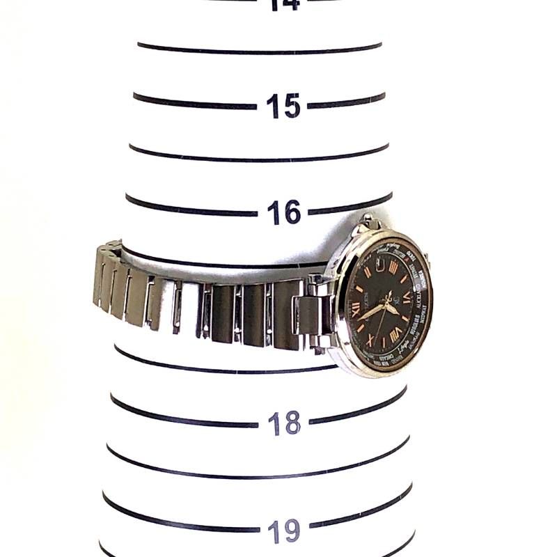 【美品】CITIZEN シチズン／XC クロスシー エコドライブ レディース H240-T018220／ソーラークォーツ／ステンレス／シルバー・ブラック