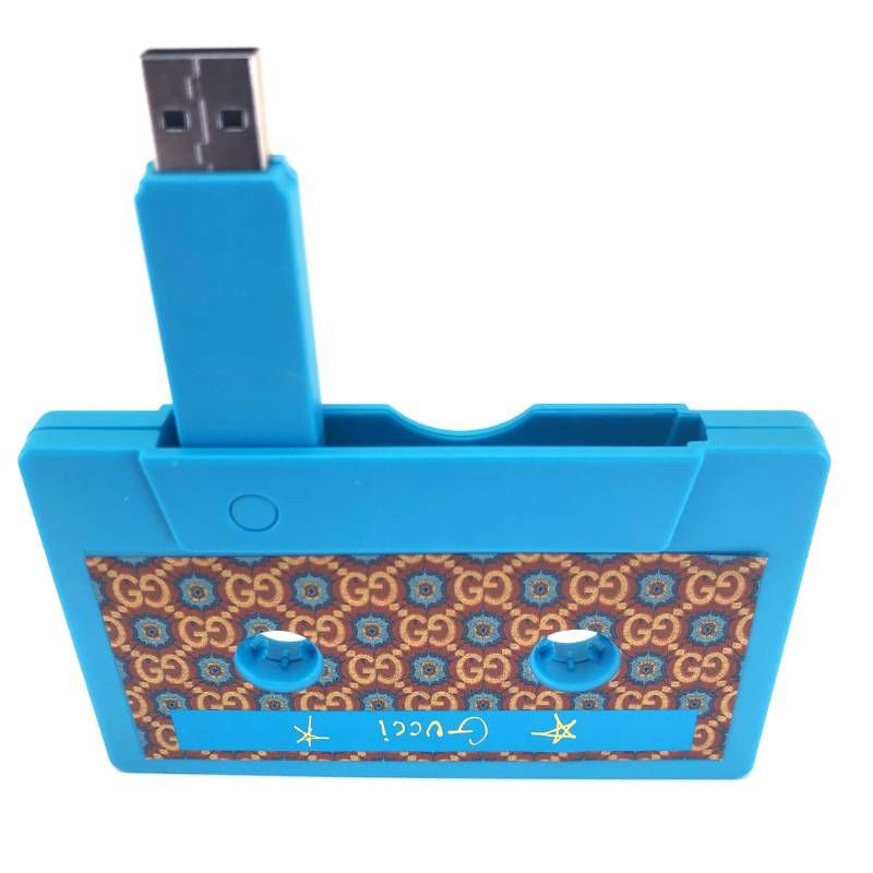 【新品】GUCCI グッチ／非売品／創設100周年記念 カセットテープ型 USB／ブルー