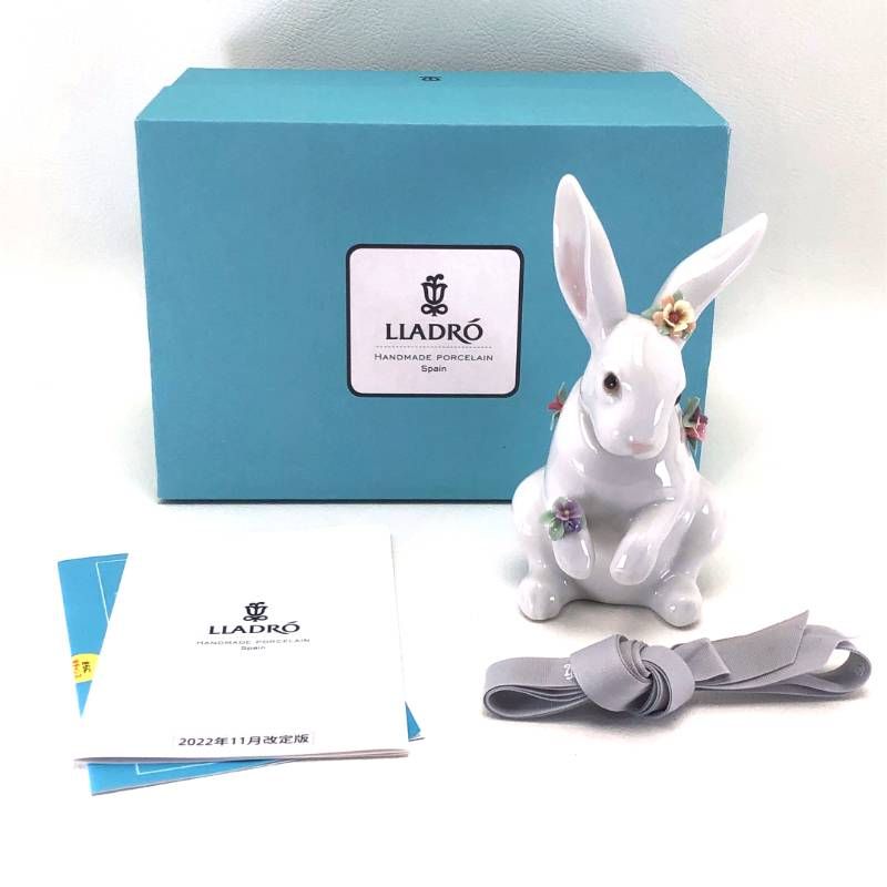 【美品・箱付き】LLADRO リヤドロ／花飾りの白うさぎ フィギュリン／陶器／マルチカラー