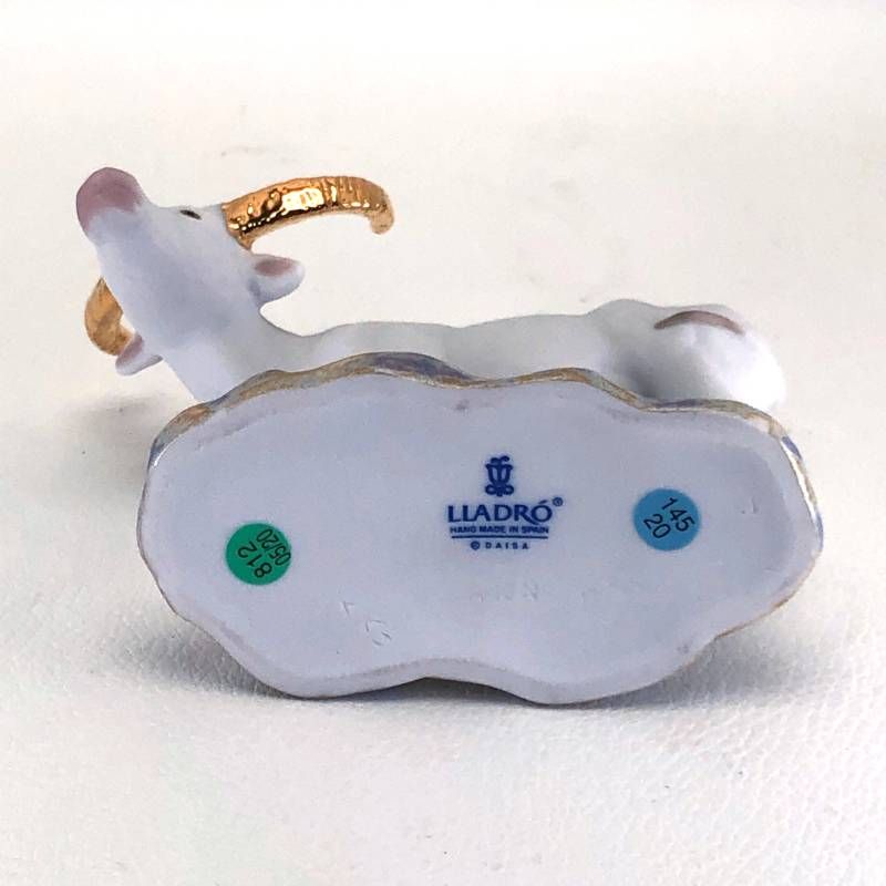 【美品・箱付き】LLADRO リヤドロ／干支コレクション The Ox -小 牛 丑／9489／陶器／マルチカラー
