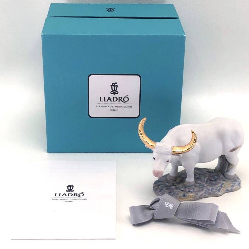 【美品・箱付き】LLADRO リヤドロ／干支コレクション The Ox -小 牛 丑／9489／陶器／マルチカラー
