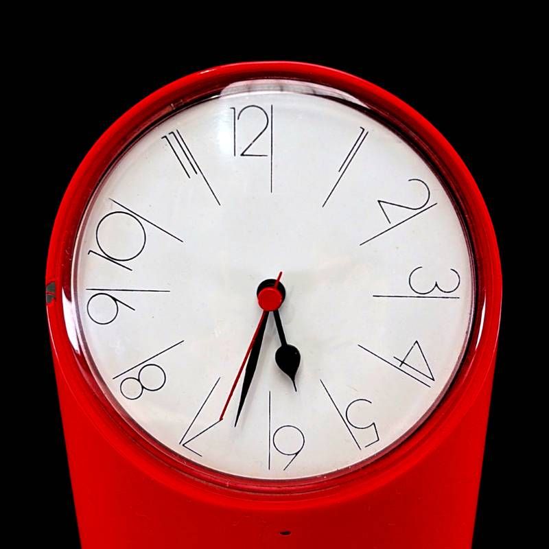 Artemide アルテミデ／Tantalo Table Clock 置時計／スチール・プラスチック(風防)・樹脂／レッド・ホワイト